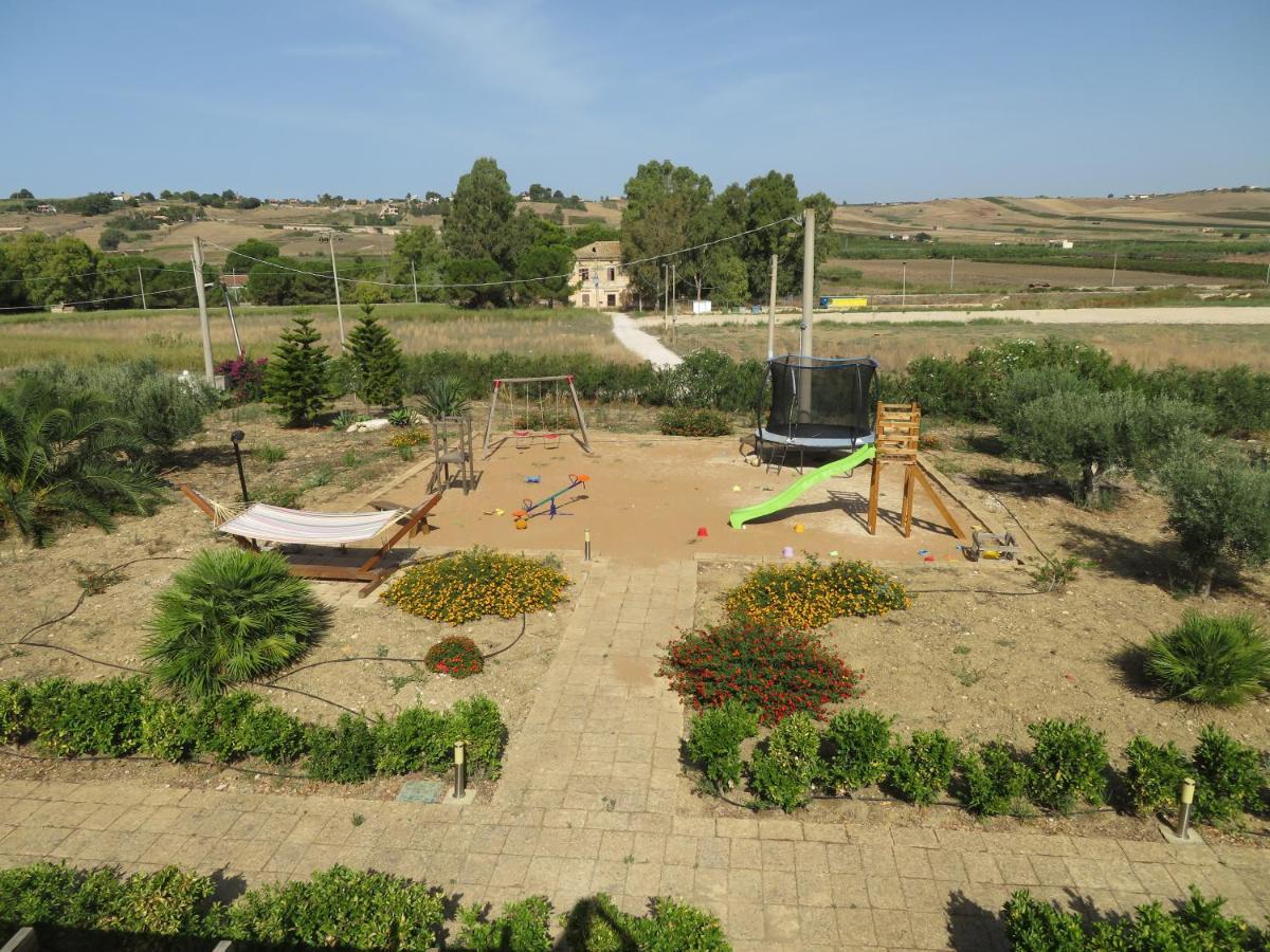 Case Barrera Porto Palo Exterior foto